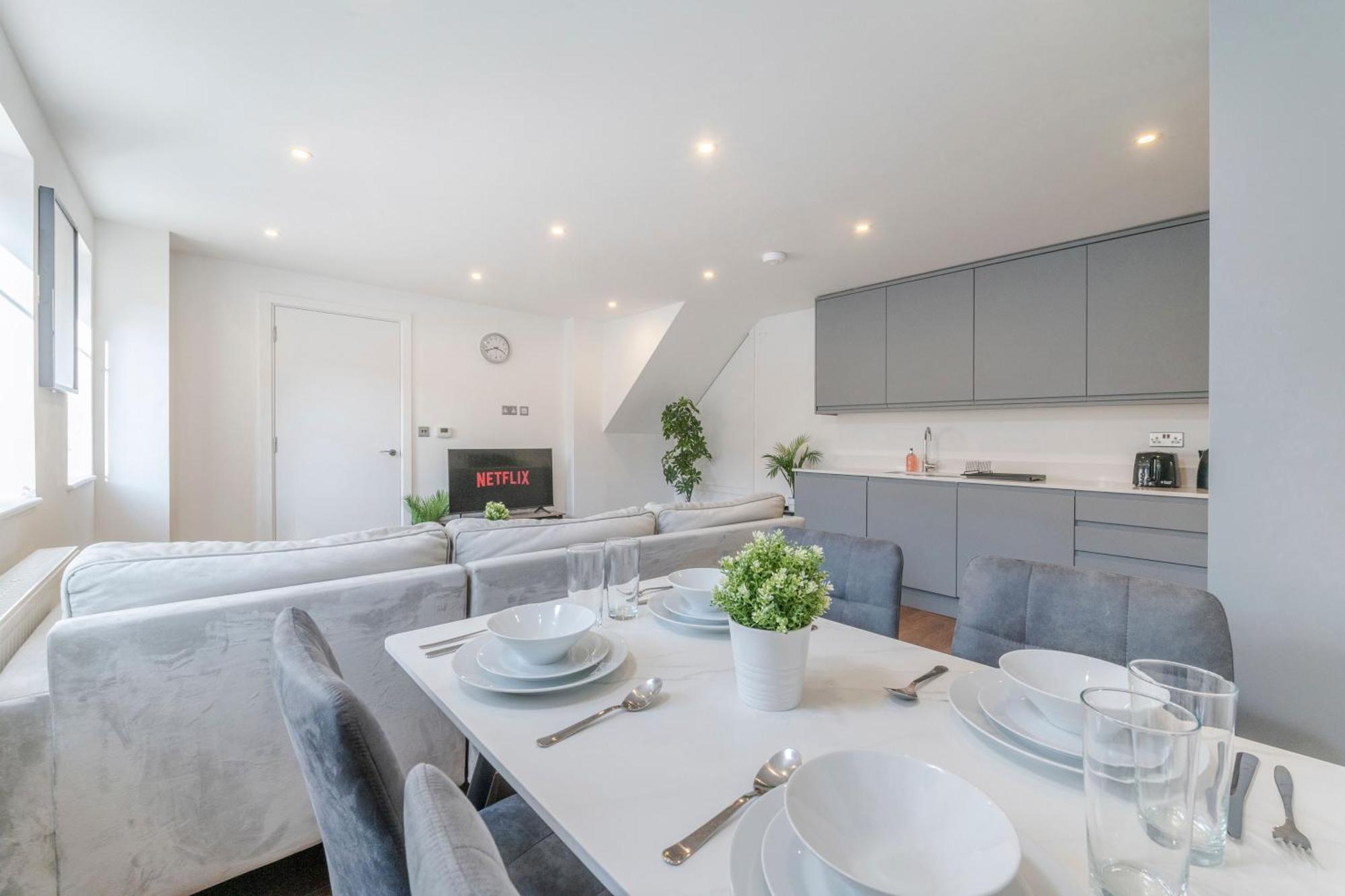 Modern London Home - 2 Bedrooms 2 Bath - Battersea, Vauxhall & Nine Elms Station Экстерьер фото